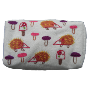 MAKE UP POUCH