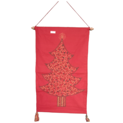 CHRISTMAS TREE WALL HANGING