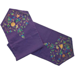 TABLE RUNNER